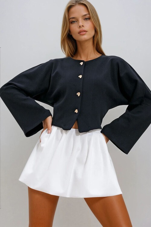 Siyah Gold Düğmeli Triko Hırka