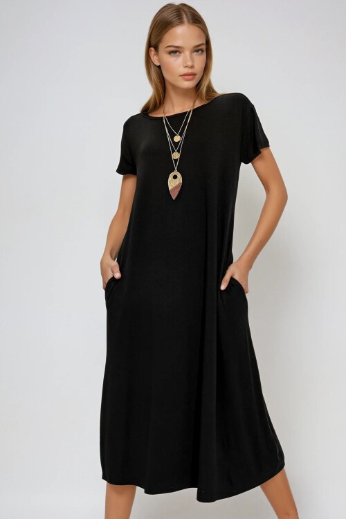 Siyah Kayık Yaka Cepli Salaş Elbise