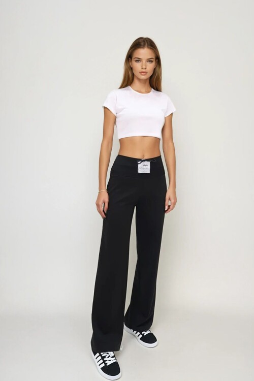 Siyah Yüksek Bel Armalı Bol Paça Eşofman Altı