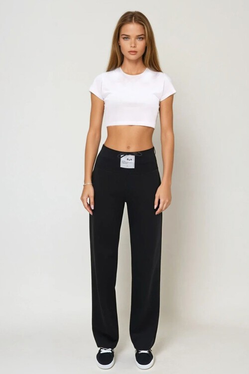 Siyah Yüksek Bel Armalı Bol Paça Eşofman Altı