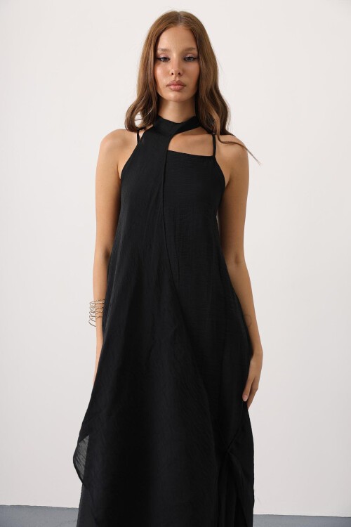 Siyah Asimetrik Bağlamalı Çıkarılabilir Yaka Uzun Bohem Elbise