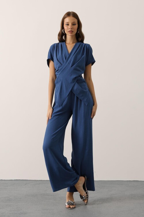 İndigo Asimetrik Kesim Bluz Ve Beli Lastikli Pantolon Takım