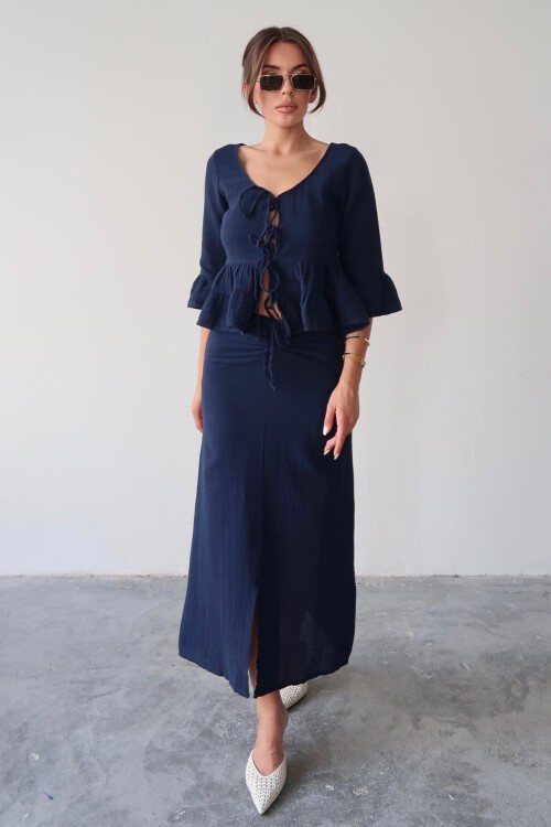 Bağlama Detaylı Fırfırlı Bluz