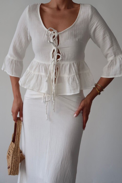 Bağlama Detaylı Fırfırlı Bluz