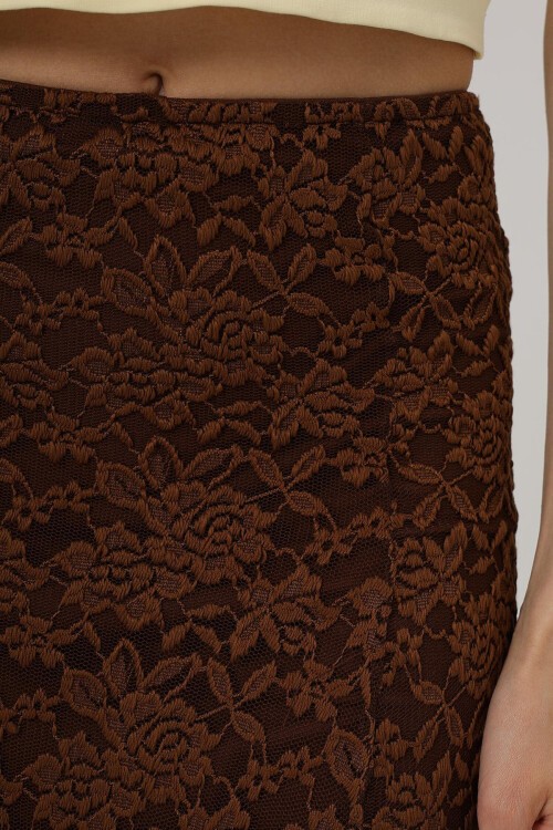 Kahve Beli Lastikli Astarlı Dantel İşlemeli Midi Boy Etek