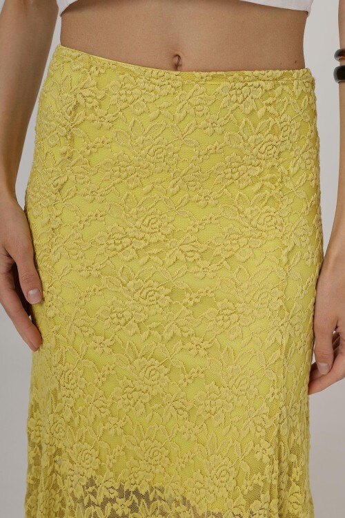 Sarı Beli Lastikli Astarlı Dantel İşlemeli Midi Boy Etek