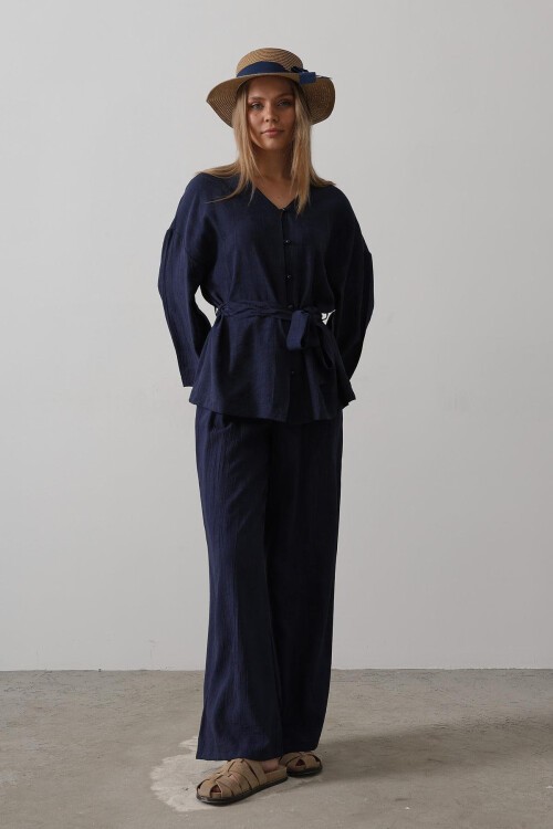 Lacivert Beli Bağlamalı Tunik Ve Beli Bağlamalı Pantolon Takım