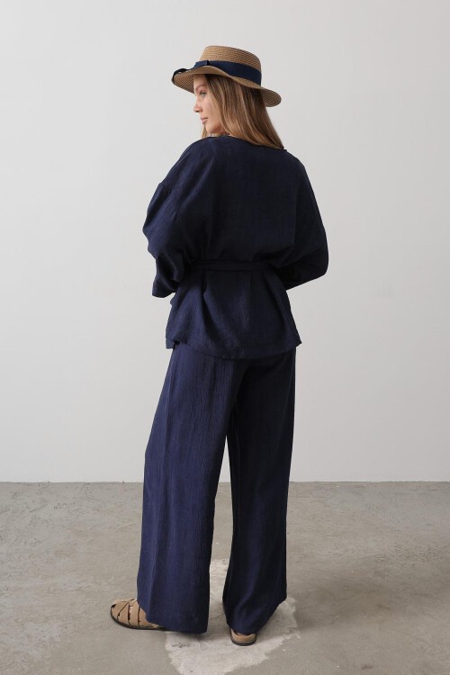 Lacivert Beli Bağlamalı Tunik Ve Beli Bağlamalı Pantolon Takım