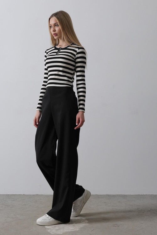 Siyah Çift Cepli Beli Yarım Lastikli Palazzo Pantolon