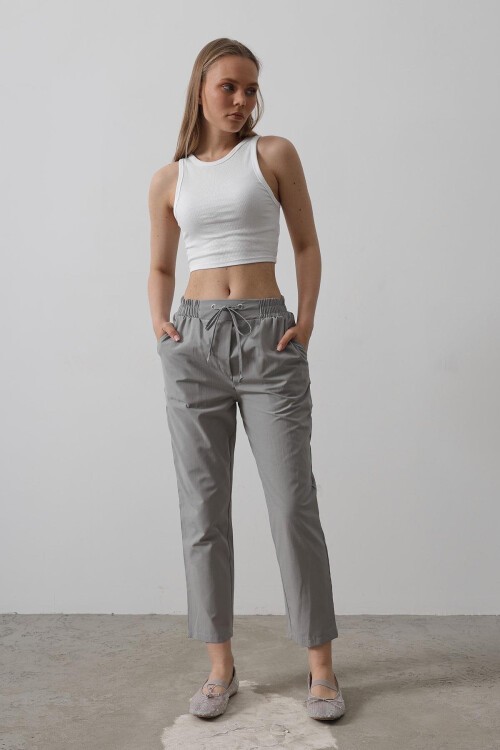Gri Çift Cepli Beli Lastikli Bağlama Detaylı Pantolon