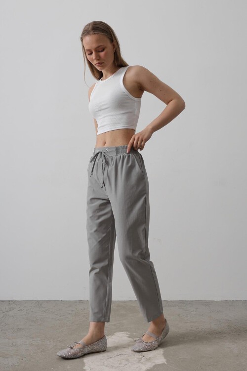 Gri Çift Cepli Beli Lastikli Bağlama Detaylı Pantolon