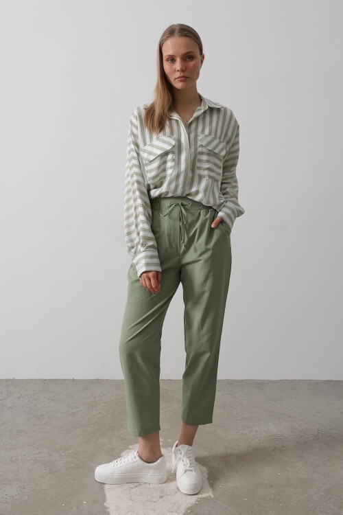 Haki Çift Cepli Beli Lastikli Bağlama Detaylı Pantolon