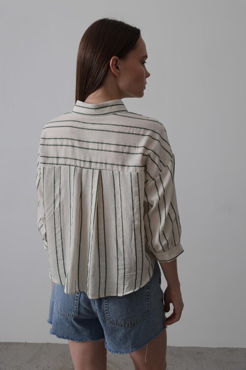 Yeşil Bej Cepli Çizgili Kısa Gömlek