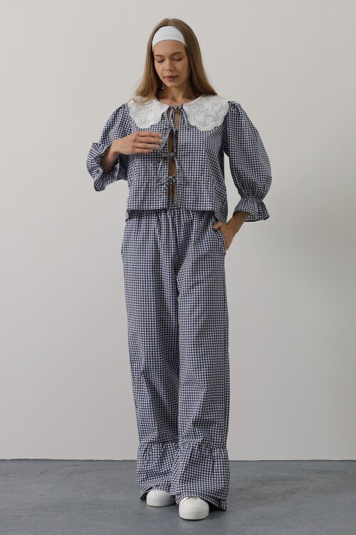 Lacivert Bağlama Detaylı Kolları Lastikli Bluz Ve Pantolon Takım