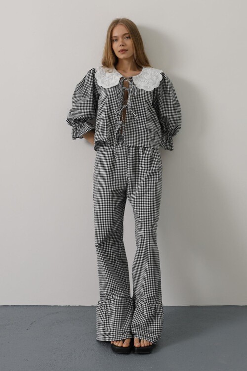 Siyah Bağlama Detaylı Kolları Lastikli Bluz Ve Pantolon Takım