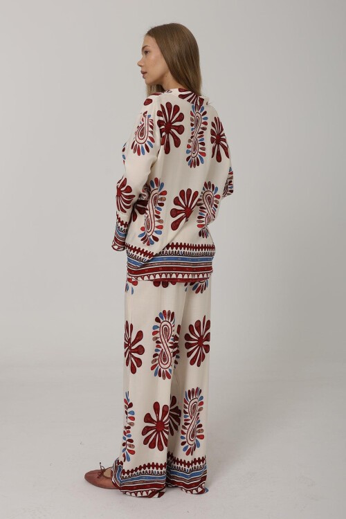 Kırmızı Desenli Kolları Volanlı Gömlek Ve Beli Lastikli Pantolon Takım