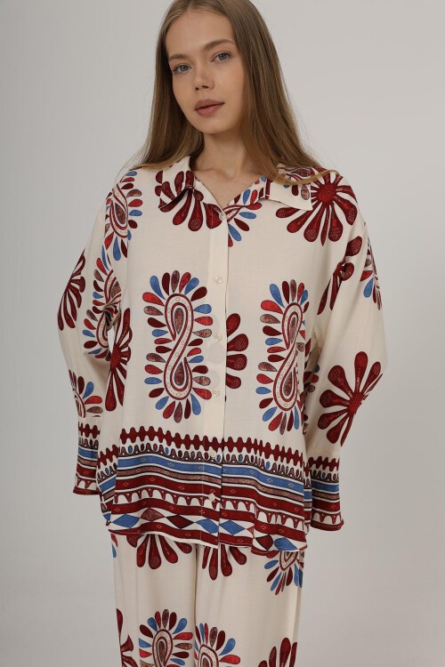 Kırmızı Desenli Kolları Volanlı Gömlek Ve Beli Lastikli Pantolon Takım