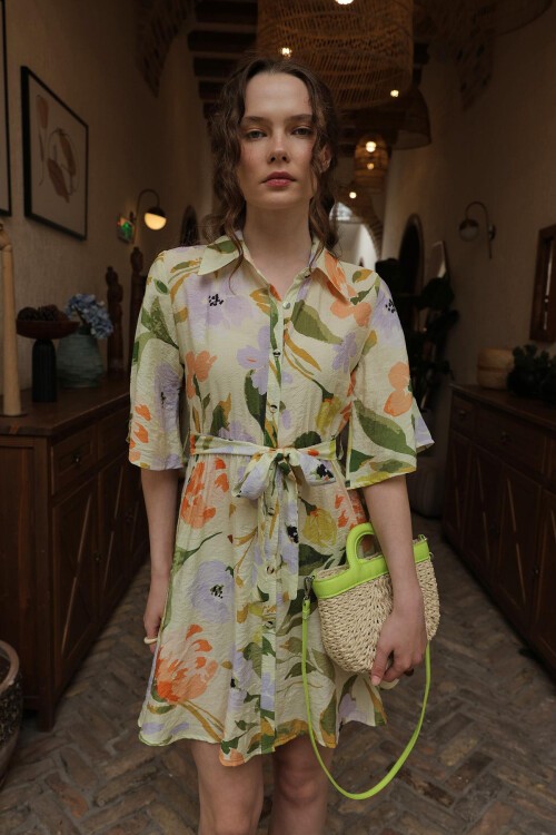 Yeşil Gömlek Yaka Çiçek Desenli Midi Boy Elbise