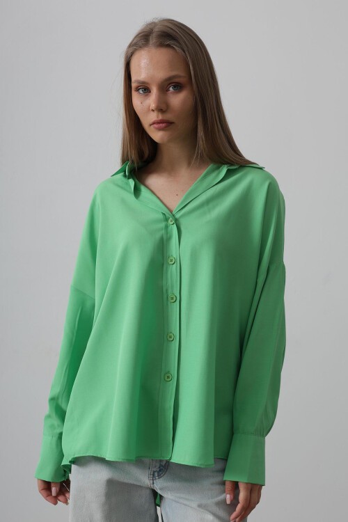 Açık Yeşil Geniş Manşet Detaylı Oversize Gömlek