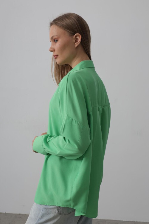 Açık Yeşil Geniş Manşet Detaylı Oversize Gömlek