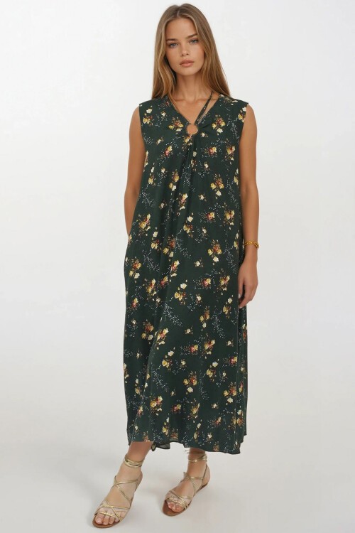 Haki Aksesuar Detaylı Desenli Maxi Boy Çift Cepli Elbise Elbise