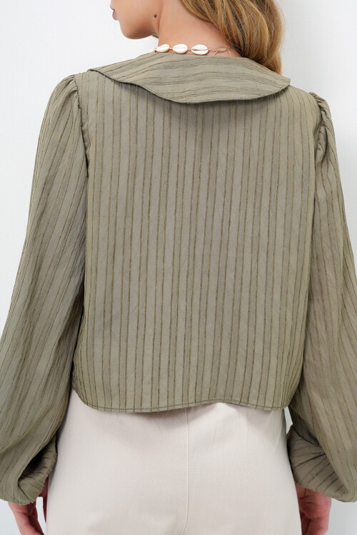 Haki Bebe Yaka Armürlü Balon Kol Bağlamalı Şönil Dokuma Gömlek