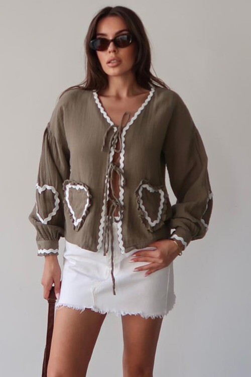 Haki Kalp Nakışlı Bağlamalı Mevsimlik Ceket