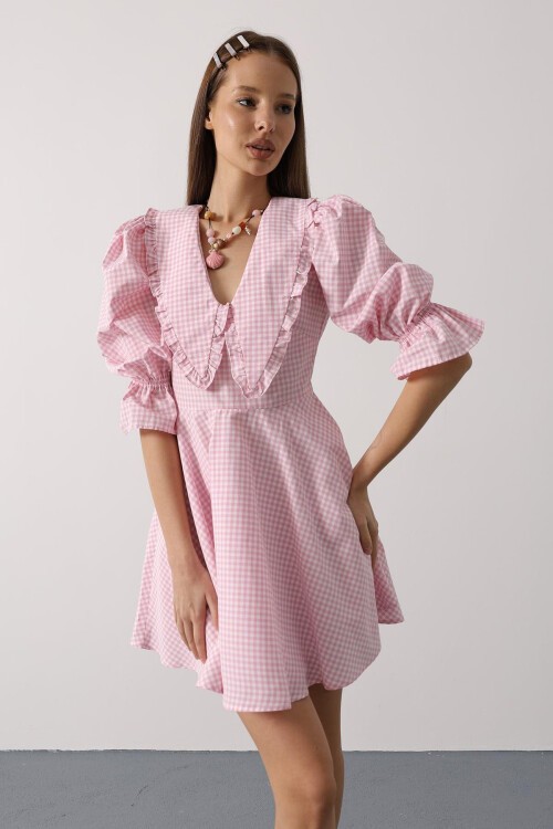 Pembe Bebe Yaka Kolları Lastikli Mini Boy Elbise