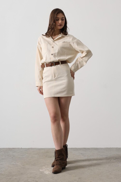 Krem Kemer Detaylı Balıksırtı Gömlek Elbise