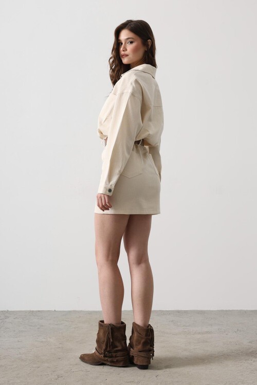 Krem Kemer Detaylı Balıksırtı Gömlek Elbise