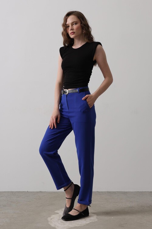 Saks Kemerli Havuç Pantolon