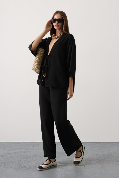 Siyah Bağlama Detaylı Bluz Ve Beli Lastikli Pantolon Keten Takım