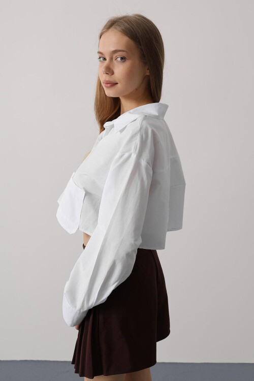 Beyaz Çift Cepli Crop Gömlek