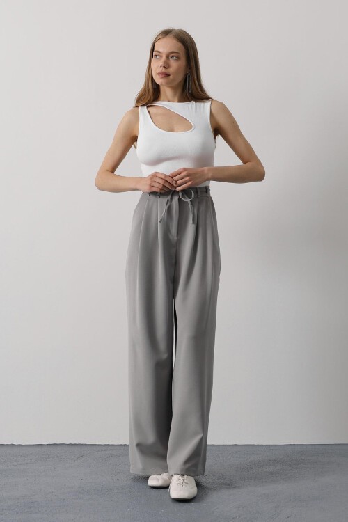 Gri Çift Cepli Pileli Bağcıklı Oversize Pantolon