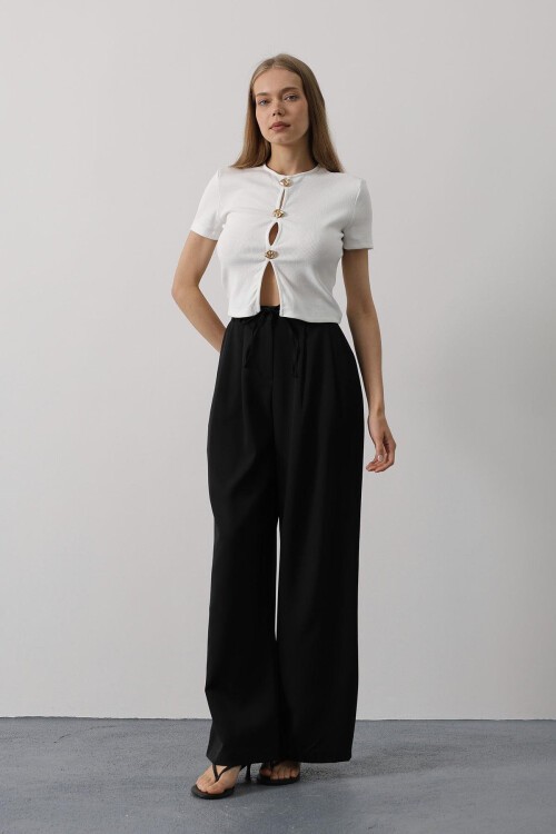 Siyah Çift Cepli Pileli Bağcıklı Oversize Pantolon