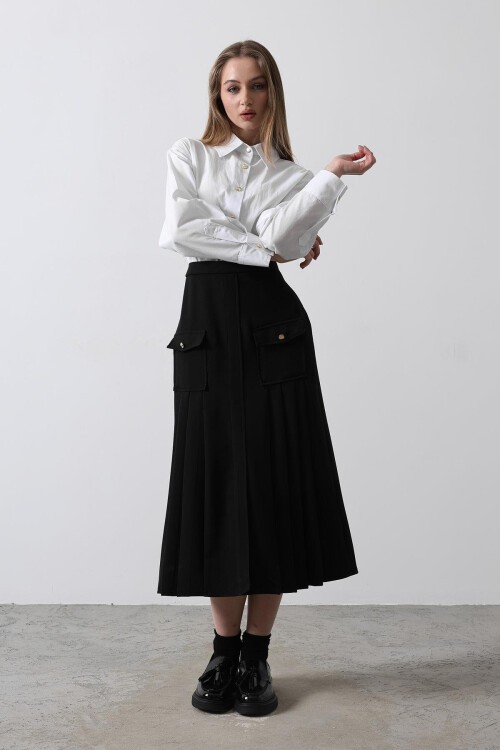 Beyaz Pileli Cep Detaylı Kontrast Gömlek Elbise