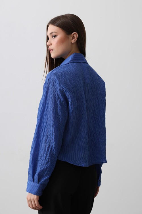 Mavi Püskül Cep Detaylı Kısa Gömlek