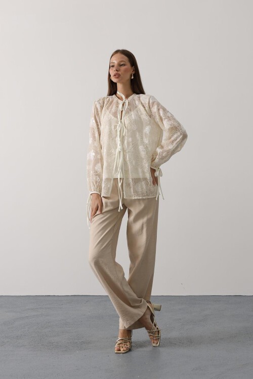 Taş Kendinden Desenli Bağlama Detaylı Şifon Bluz