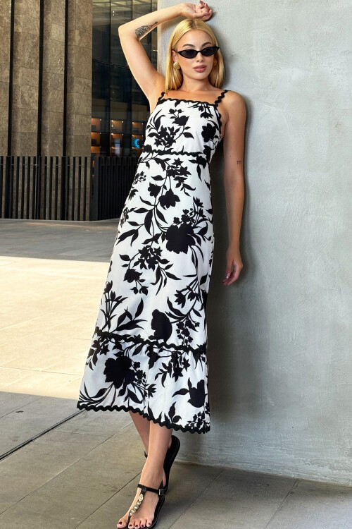 Siyah Ayarlanabilir Askılı Sırtı Gipeli Eteği Fırfırlı Poplin Midi Elbise