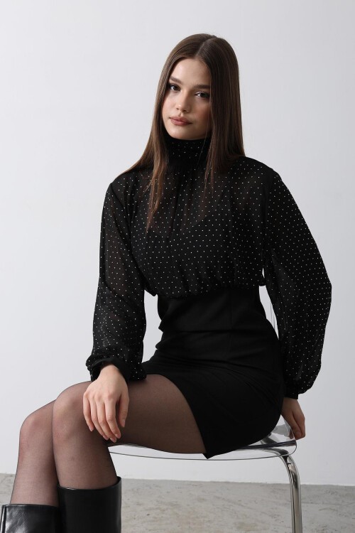 Siyah Balıkçı Yaka Taş Detaylı Şifon Elbise