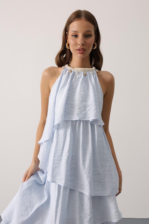 Bebe Mavisi Yaka Süslemeli Kat Kat Akışkan Kesim Midi Boy Elbise