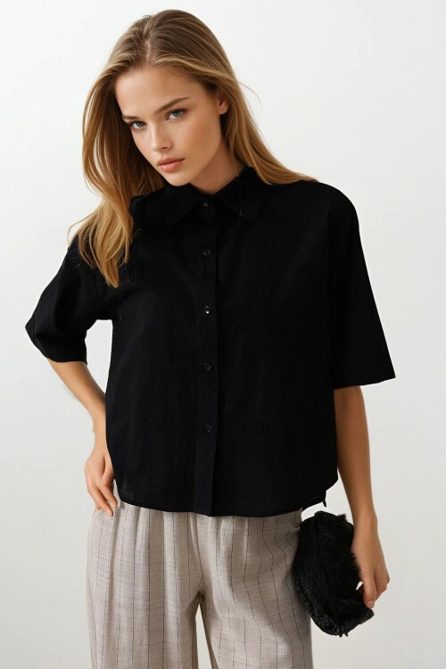 Siyah Yarım Balon Kol Çizgili Gömlek