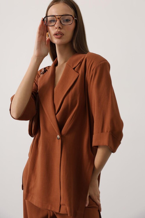 Kahve Yarım Kol Oversize Yırtmaçlı Ceket