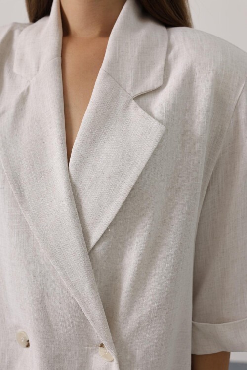 Krem Yarım Kol Oversize Yırtmaçlı Ceket