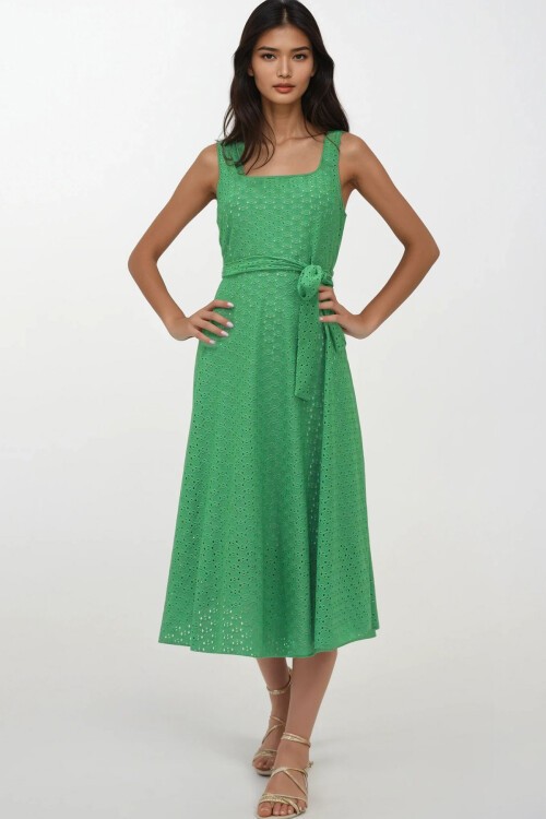 Yeşil Kare Yaka Askılı İçi Astarlı Maxi Boy Fisto Elbise