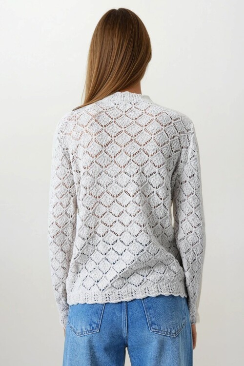 Ekru Ajurlu Çiçek Nakışlı Düğmeli Triko Hırka