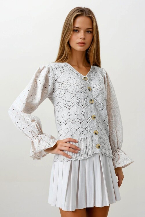 Bej Ajurlu Triko Brode Kol Düğmeli Hırka