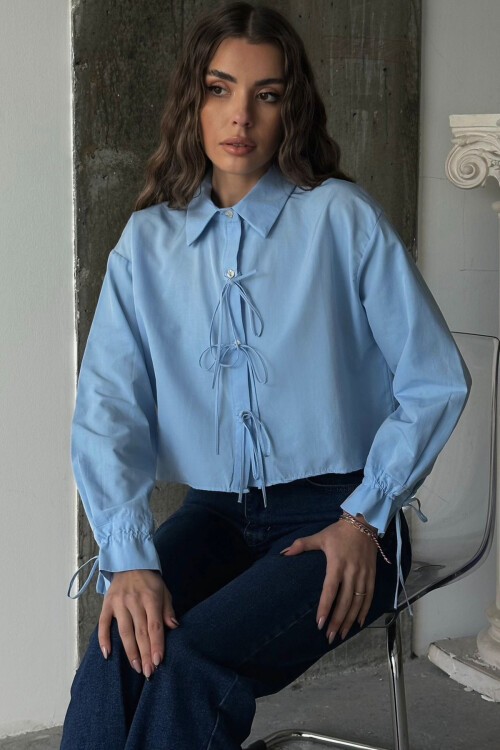 Mavi Bağcıklı Crop Dokuma Gömlek
