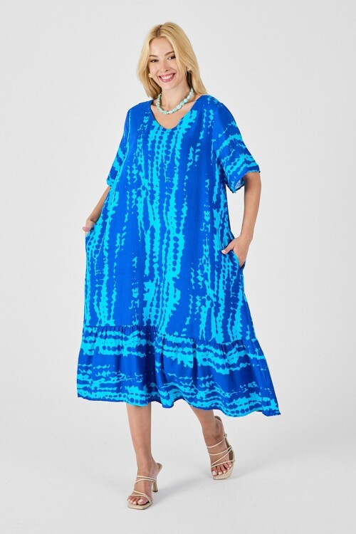 Mavi Batik Desenli V Yaka Eteği Volanlı Oversize Elbise