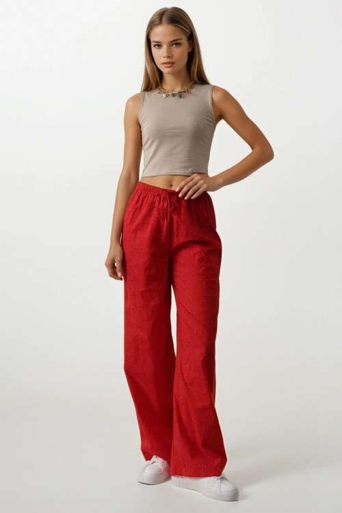 Kırmızı Beli Bağlamalı Brode Pantolon